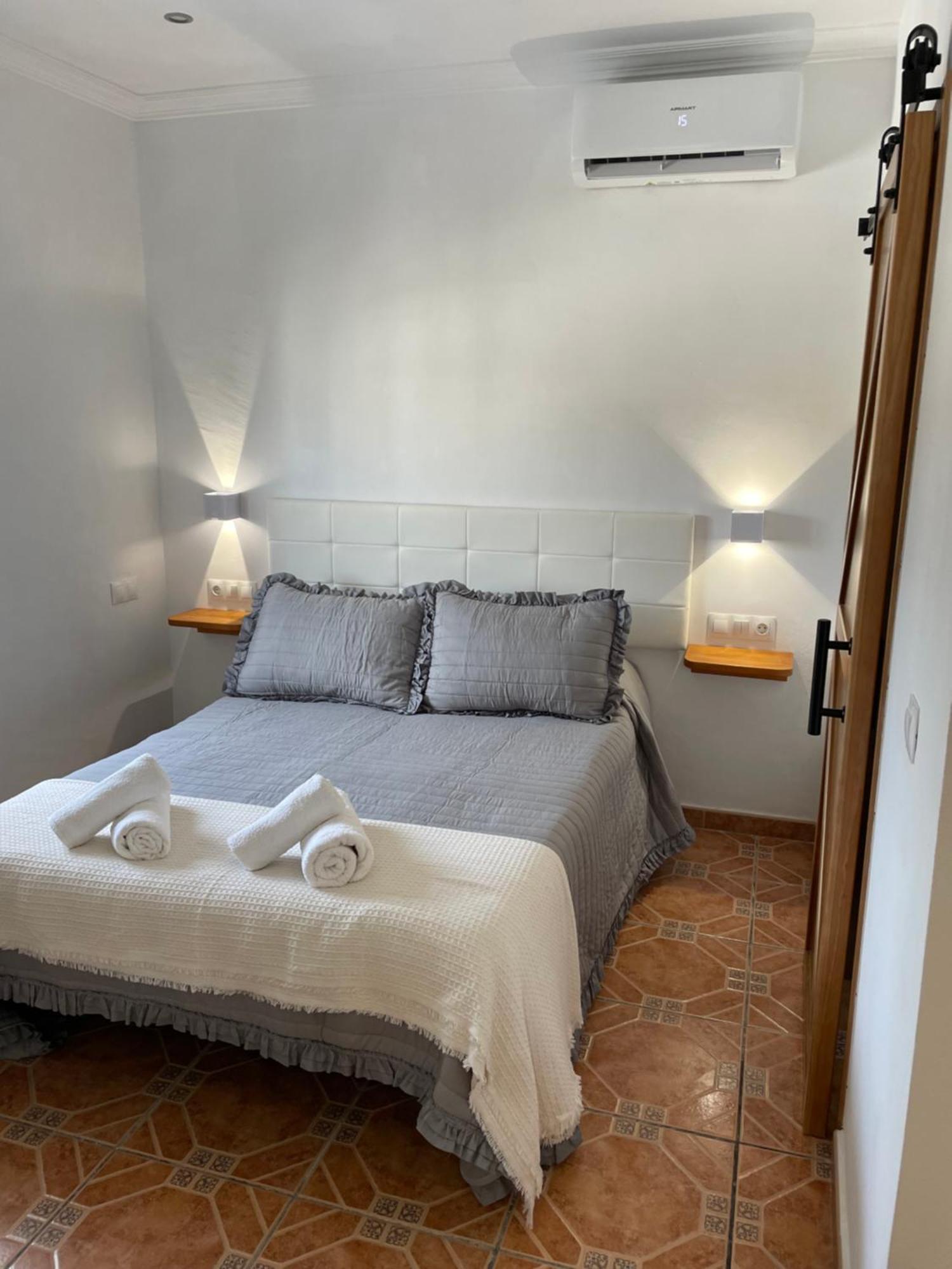 Casa De La Miel Villa Setenil De Las Bodegas ภายนอก รูปภาพ